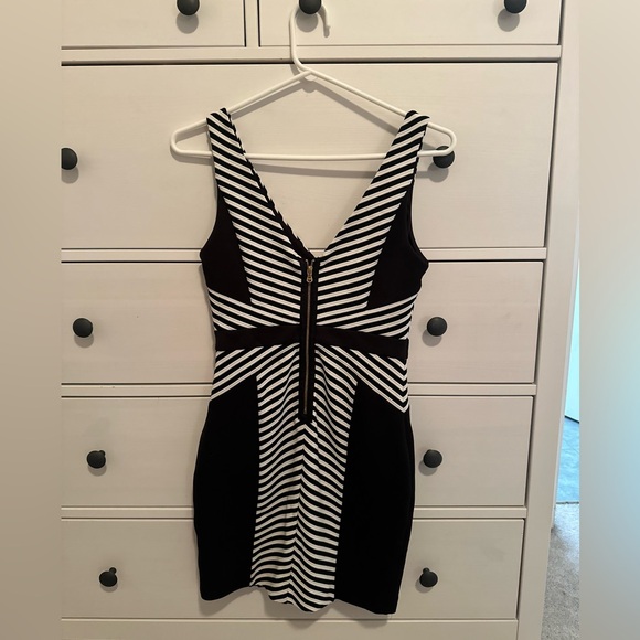 Guess Black and White Striped Dress - Picture 7 of 7